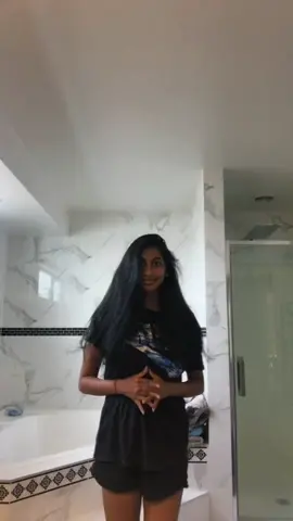 hi is this video star  #isweartogodilllikethis #forypupage #forypupage #fyp #xyzbca