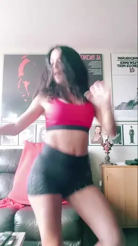Let's dance ❣#kurikitakachallenge #kurikitaka #everlast #red #sportygirl