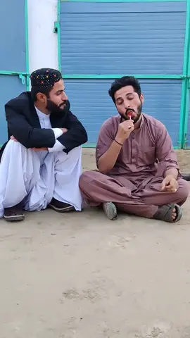 kiaaa dosti hai 😂 With @huzzibaloch786 @maazbloch #teamquetta09 #teamsap #wahmusers #akhroot #hhvines