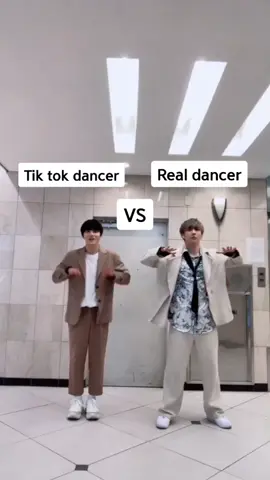 틱톡댄서 vs 진짜댄서의 대결 😂😂😂 tiktok dancer vs real dancer #dualipa #dualipachallenge @강레오 LeoKang