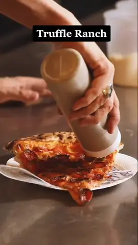 What Makes This Pizza so special? Watch to see! IG brunchboys #welovepizza #pizzatime #truffleshuffle