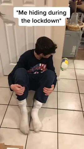 Follow @fiumster #SnickersFixTheWorld #name3in5seconds #animalsoftiktok #animalsoftiktok #itsnotasignthatimadetwostraightschoolshootingvideos