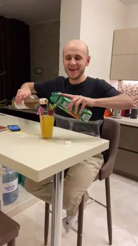 Не понял че она хотела🤷‍♂️ #девушка #обновидом #магистр #ржака #alaivine