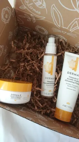 Derma E PR ❤ love their skincare! #leapday #fyp #skincare #skincareroutine #dermae #vegan #naturalskincare #unboxing