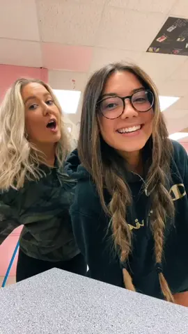 cosmetology class with @sydneyseveranceee #got2bStyled #tiktokuniversity #MakeTheLeap #heartbeenbroke #PUMARemix #fyp #foryoupage #foru