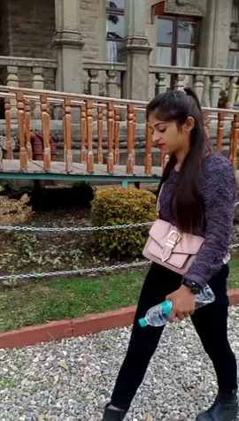 kaisi lgi meri entry❔#style @dream_girl666 @mohak.narang @artichaudhary854