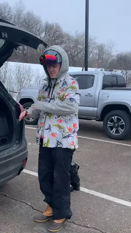 I will Venmo the Person with the best caption in the comments $20 @dangyyyyy did I do this right? #minnesota #fyp #snowboardchallenge #Minneso