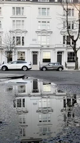 Reflections 💦 #thisislondon #london #londontown #reflection #waterreflectionchallenge #foryou #foryoupage #pourtoi