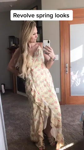 #morph @revolve spring dresses #spring #dresses #revolve #shecandoit #lifeathome #ontherunway #favoritefit #musthaves #springoutfit #springdress