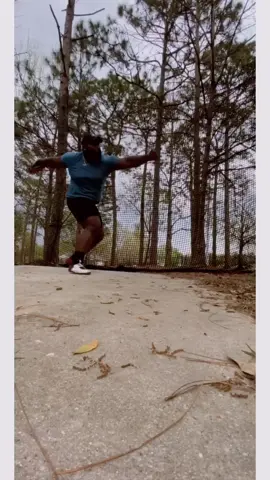 Here’s the discus tutorial on how to hold and release it. Enjoy‼️. #discusthrow #athlete #thrower #beast #motivate #inspire  #tutorial