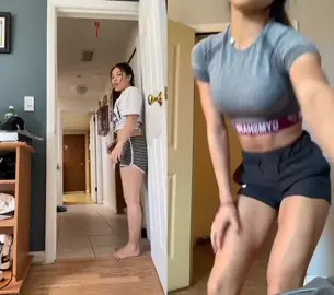Me literally asking for injuries 🤦🏻‍♀️😂 #duet with @kellseyherrera #tiktokreviews #boredathome #happyathome #foryoupage #fyp