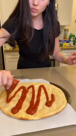 When you cant visit Italy to eat pizza 🇮🇹 😅Just make it at home#TheSongOfUs #gamingszn #MoodBoost #mealprep #MySkinandME #fyp#momlife