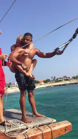 #aruba #jollypirate #havenocluewhoheis #hubbysmad #fun