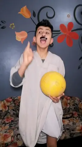 ابويا هوا كمان أثر يدخل التحدي😂😂😂 يلا الكل يروح على الانستجرام كل حاجه بتحصل جديده هناك