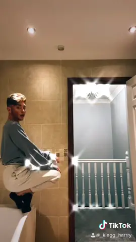 before the post I fell into the bath pahahahahahah #fail #houseoftiktok #foryoupage