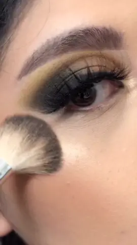 Makeup during self quarantine #foryou #fyp #tutorial #makeup #grwm #foryoupage #quarantine
