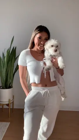 Quarantined outfits at home but make it cute 🤣🥺 #outfits #quarantineoutfits #moreyouknow #OOTD #fyp #foryourpage #quarantinelife #fashion