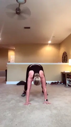 Friends, share your home workouts. You are inspiring people to control something that will help them. ❤️#bigsweatysaturday #reallifeathome