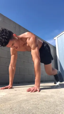 Wanted to try this hahha I’m dyin #foryou #fyp #Fitness #workout #dance @hghussar