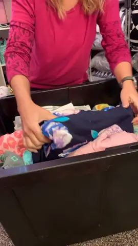 Quarantine got me like... #vspink #pinkvs #WerkItFromHome #foryou #foryoupage #fyp #victoriassecret #smallgestures #shareyourplaylist #quarantine @vsp