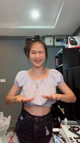 ส่ายเบาๆ เดียวมีคนว่า55555🤪@MNJ TV(ตัวจริง)