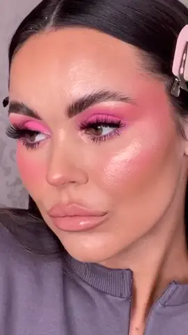 💕💓💕 Baby pink tutorial 💕💓💕 full tutorial on my insta rebekaheller #fyp #foryoupage #makeuptutorial