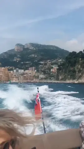 ⚓️ speeding ￼in style 🌊 #yacht #superyacht #tender #sailing #yachtlife #boat #dream #bigbillionstar #fyp #foryoupage #foryou #trip #viral #cool #omg