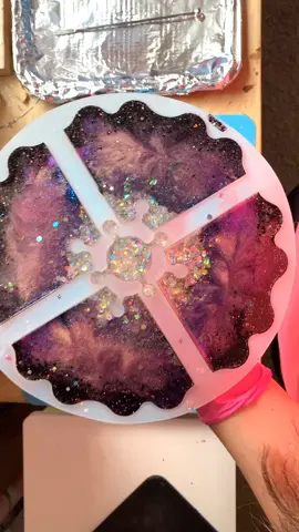 Demolding #epoxyresin #glitter #resinmold