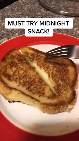 Best thing I’ve made tbh #fyp #foryou #xyzbca #food #sandwich #midnightsnack #grilledcheese #CookieWithACause #viral