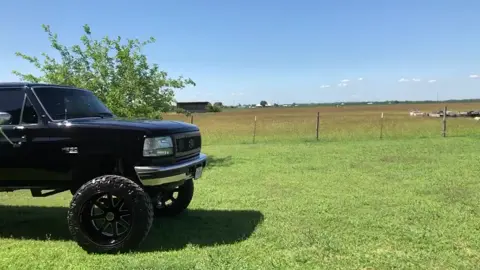 Country boy ballin! #fyp #foryou #foryoupage #ford #obs #diesel #4x4 #country #texas