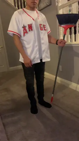 Clearly he isn’t coordinated at all... #happyathome #broomprank #fail  #family