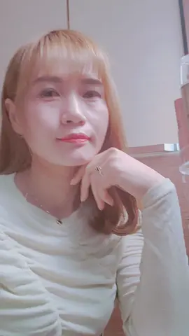 chưa hề yêu ai nhé❤❤❤❤ tin em đi