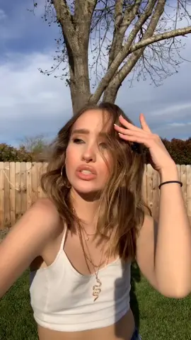 This dance was fun 🤪 (DC: @_nicole.h) #happyeaster #petlife #dance #bestfandom #lifeathomequiz #siblingcheck