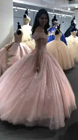This dress is currently in store! Make your appointment soon!💐✨ #fyp #quinceañera #keepingbusy #foryou #freeshipping #dresses #foryourpage
