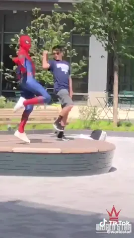 When the spidey senses start tingling 😆🔥#spiderman #musiclives #viral #tiktokcovers #foryoupage