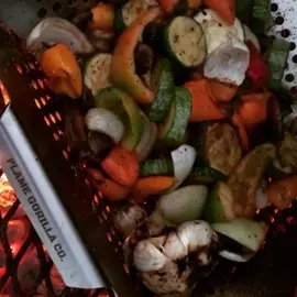 Grilled veggies 🥕🌽🥦 Owner: southtxsmokedaddy #mydinner #veggies #grilledveggies #vegetables #grillingtime #foryou #Recipe #veggieslover #homemade