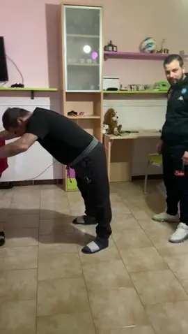#lefesteinfamiglia #challenge #family #festaincasa #neiperte #tiktok