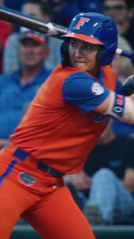 And that’s how it’s done. 🥎 #softball #gogators #focus #floridagators