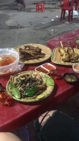 Toi với thằng NY Có sở thích chung là đi nhậu 😼