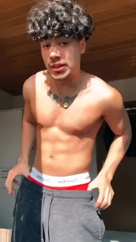 Escríbeme por insta:ale_elcubanito