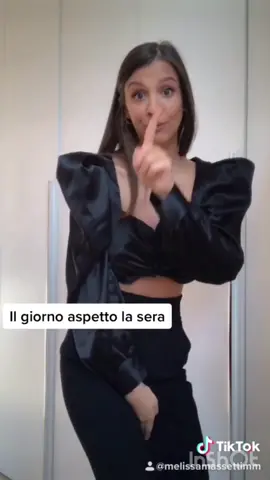 Ribadisco che non sono una cantante, ma provo a divertirmi 😂 #quarantena #giuseppeconte #arrogantechallenge #sing #singing