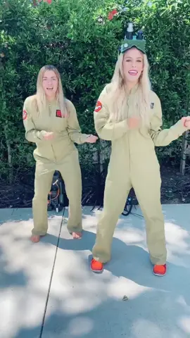 Reunited and it feels so good 🎼 👻 @maddiegray27 Who knows why we’re dressed like this? #ghostbusters #cousins #zamfam #dualipachallenge