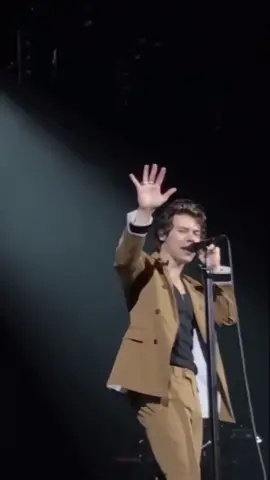 my emotions are running wild #harrystyles #foryoupage #foryou #fyp