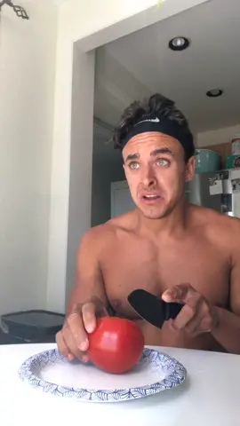 When you’re alone in quarantine for too long part 3 🍅 #natureathome #neverfitin #beautyhaul