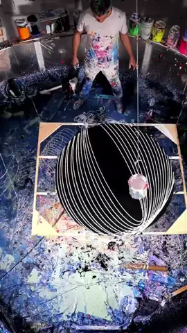 Dizzy? 😵🌀⚫️ #oddlysatifying #paintpendulum #callenschaub #fakeart