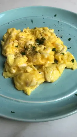 These EGGS are hard to beat! #fyp #foryoupage #foryourpage #learnfromme #quickrecipes #onlineclass #cooking #tiktokfoodie #eggs #food