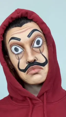 just finished Money Heist.. this is the result 😙✌🏼 what would my city name be ? Hehe #moneyheist #houseoftiktok #makeup
