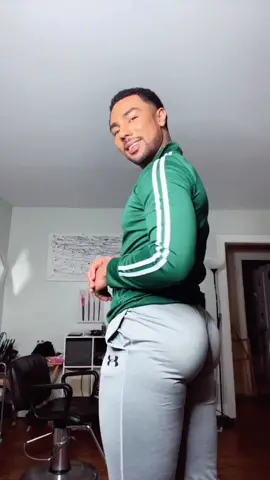 🎂 #nickiminaj #fyp #foryoupage #foryou #thiccc #gayboy #viral #goingpro #tiktok