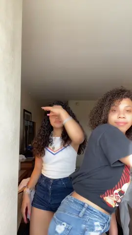 do my dance :) tag me