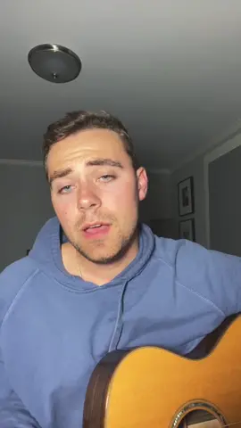 Been stuck in my head #iloveyoubaby #cover #acousticcover #tiktoktrending #trendingsong #stuckinmyhead #singer #fyp #fypage #frankievalli #iloveyou